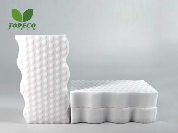 melamine sponge of white color